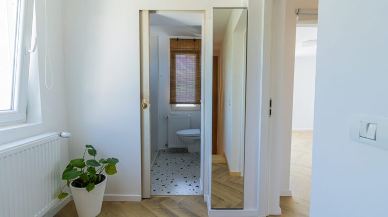 Casa din Pleașa — a doua baie de la etaj după renovare | Reno Haus