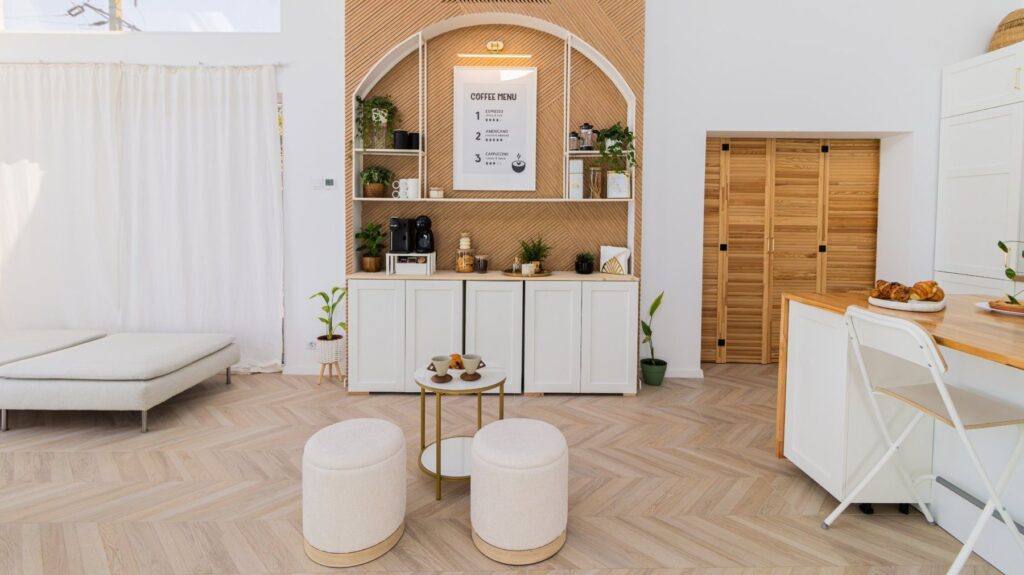 Casa din Pleașa — barul de cafea după renovare | Reno Haus